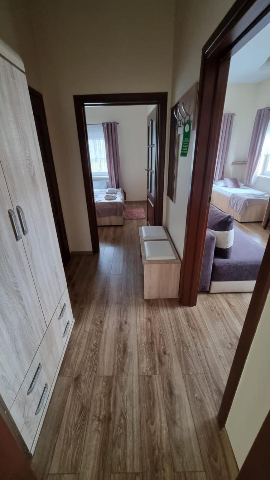 Hotel Mikorzyn Slesin  Ngoại thất bức ảnh