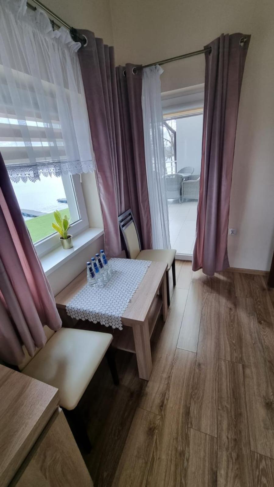 Hotel Mikorzyn Slesin  Ngoại thất bức ảnh